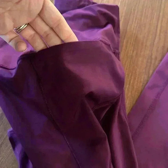 Athleta Leggings Side and Rear Pockets Size XS Raw Hem - Picture 6 of 6